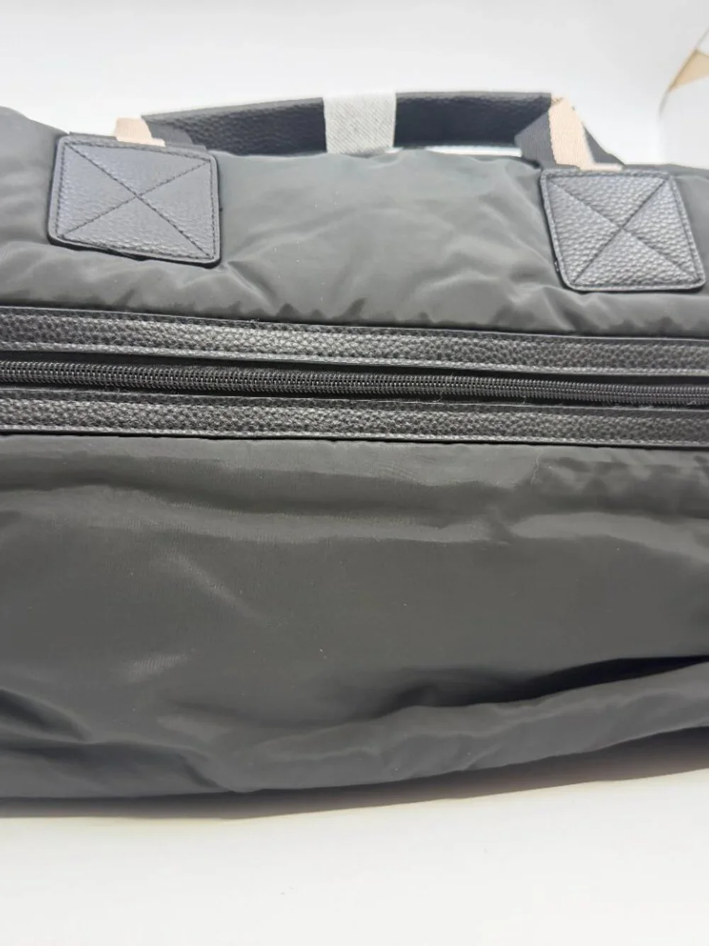 Tommy Bahama nwt tommy